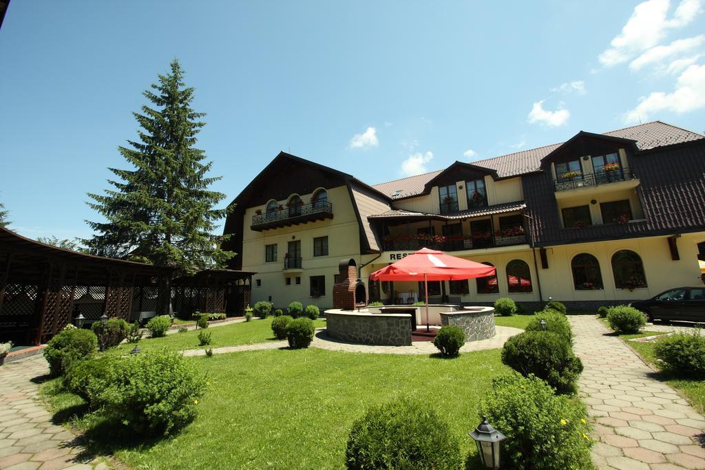 Hotel Ruia Poiana Brasov Exteriör bild
