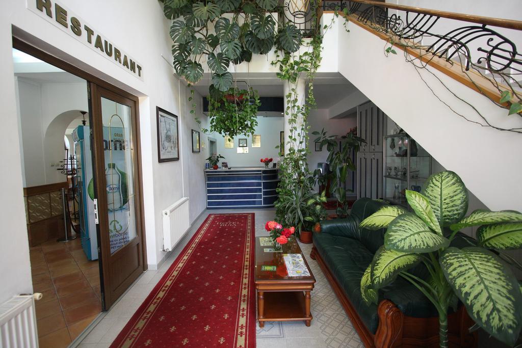 Hotel Ruia Poiana Brasov Exteriör bild
