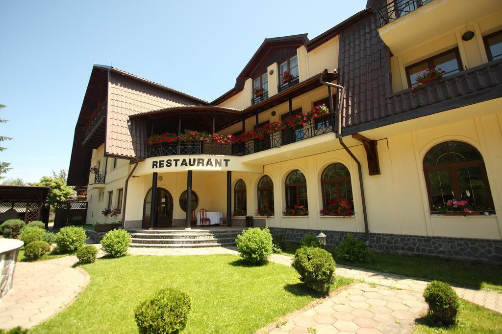 Hotel Ruia Poiana Brasov Exteriör bild