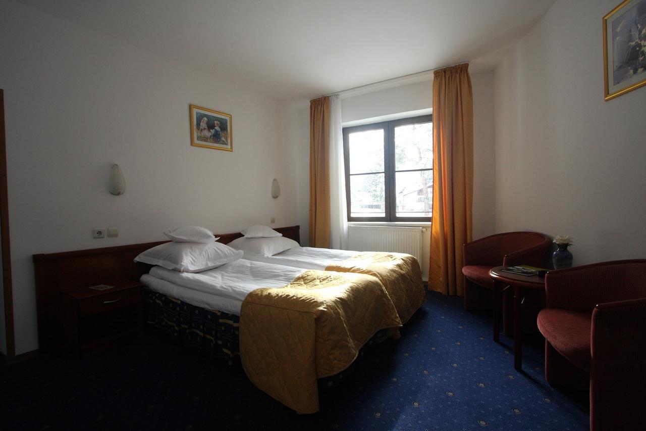 Hotel Ruia Poiana Brasov Exteriör bild